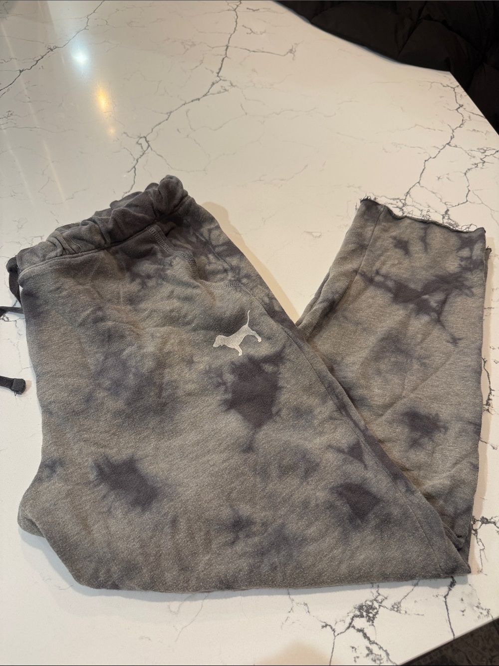VS PINK tie dye cropped sweatpants